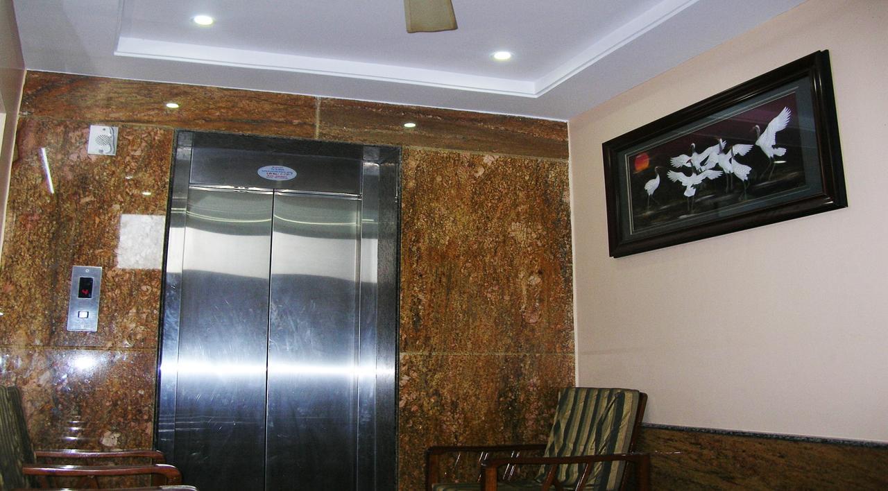 Athidhi Residency Hotel Tirupati Exterior photo