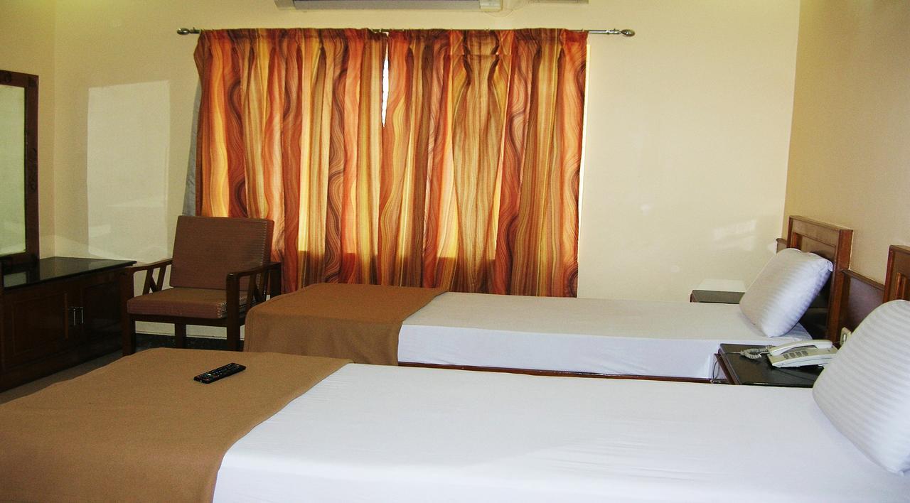 Athidhi Residency Hotel Tirupati Exterior photo